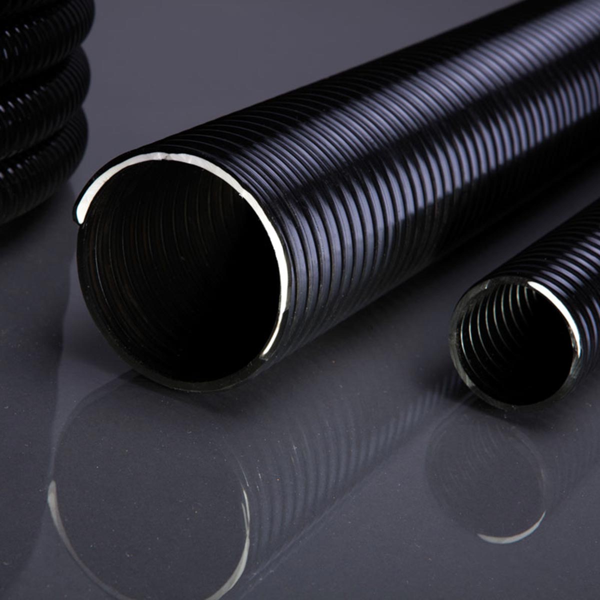 Saug-/Druckschlauch Zuschnitt, aus PVC, schwarz, L 50 m, d 19 mm, D 23.8 mm Saug-/Druckschlauch Zuschnitt, aus PVC, schwarz, L 50 m, d 19 mm, D 23.8 mm